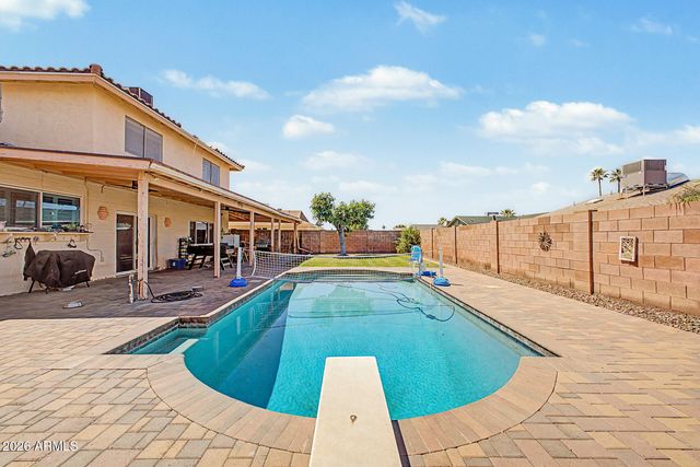 5240 W GARDEN Drive, Glendale, AZ 85304