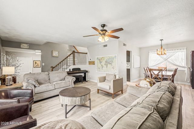 5240 W GARDEN Drive, Glendale, AZ 85304