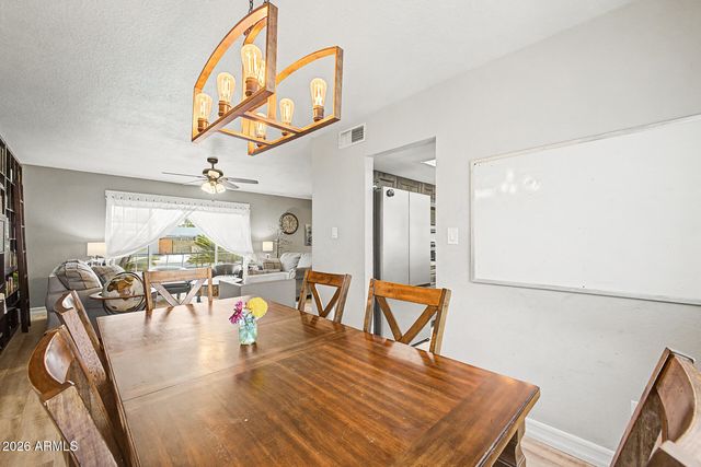 5240 W GARDEN Drive, Glendale, AZ 85304