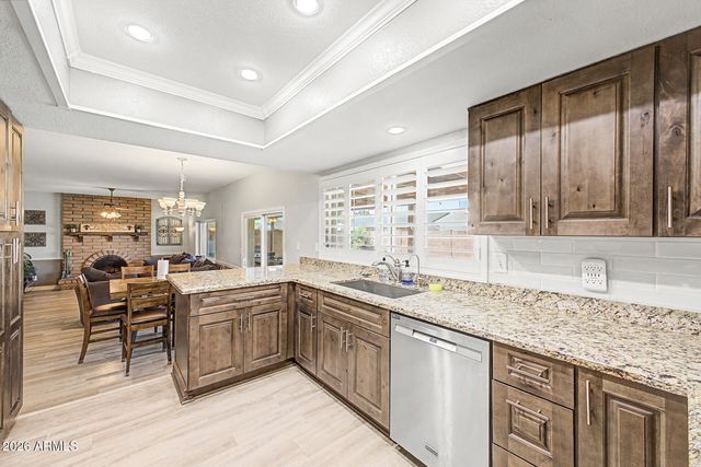 5240 W GARDEN Drive, Glendale, AZ 85304