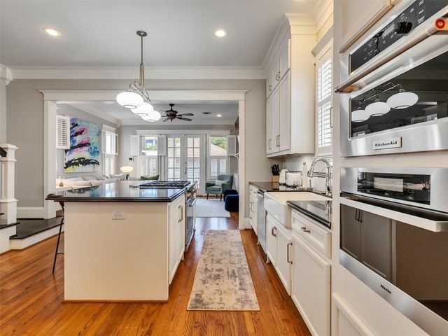 521 W 22nd Street, Houston, TX 77008