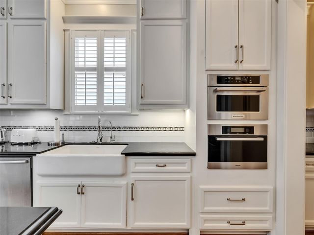 521 W 22nd Street, Houston, TX 77008