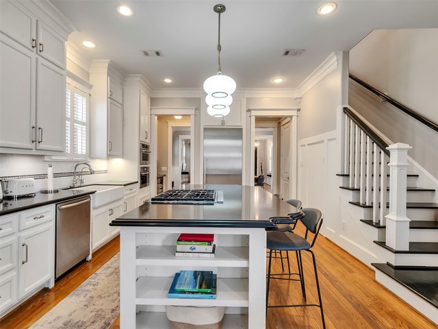 521 W 22nd Street, Houston, TX 77008