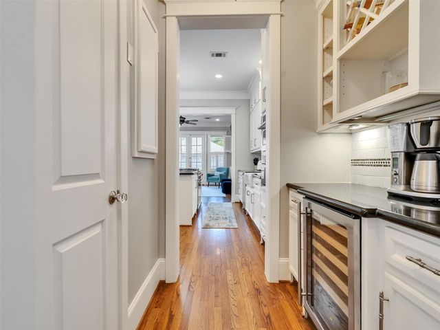 521 W 22nd Street, Houston, TX 77008