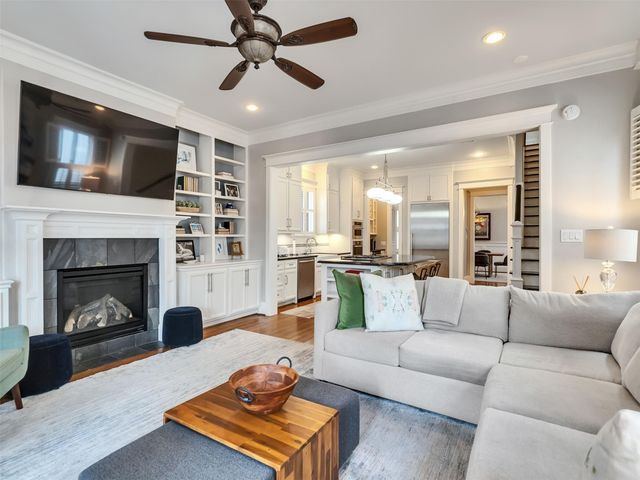 521 W 22nd Street, Houston, TX 77008