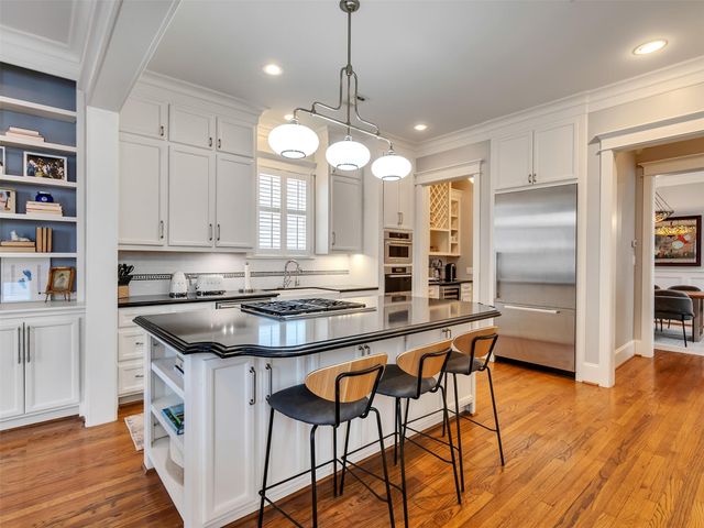 521 W 22nd Street, Houston, TX 77008