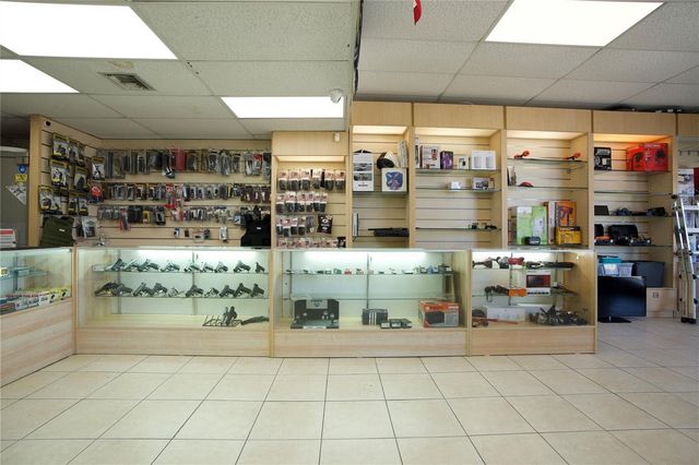 4581 N Dixie Highway, Deerfield Beach, FL 33064