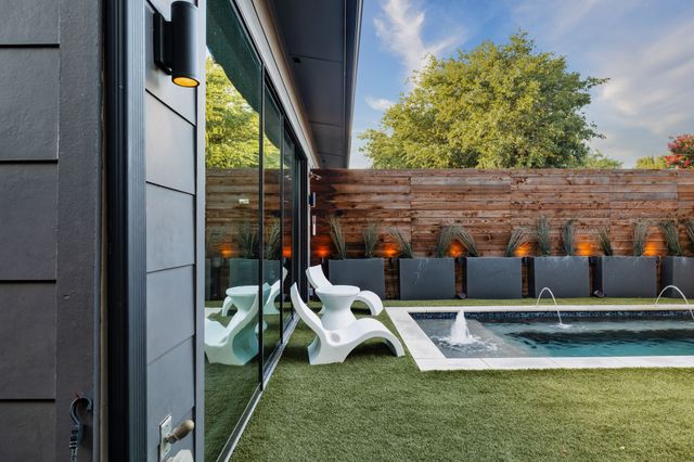 6804 Webster Street, Dallas, TX 75209