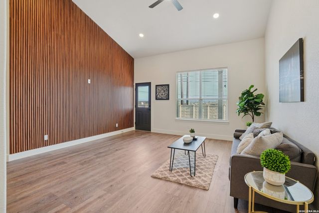 12147 Sugarberry, San Antonio, TX 78253