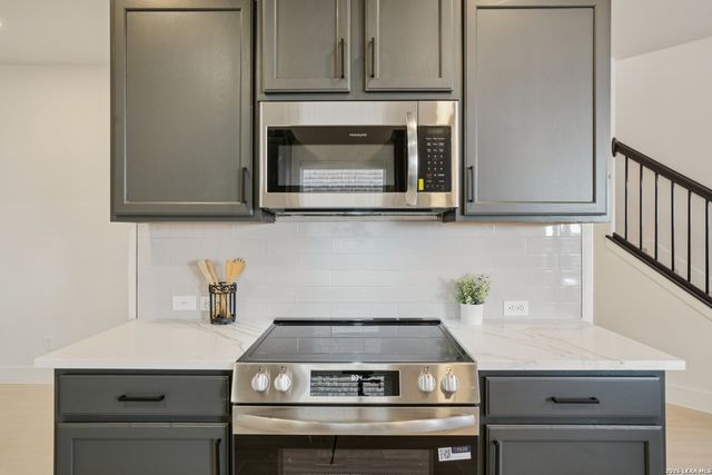 12147 Sugarberry, San Antonio, TX 78253