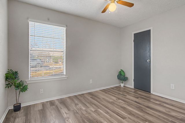 5001 Bama Drive, Arlington, TX 76017