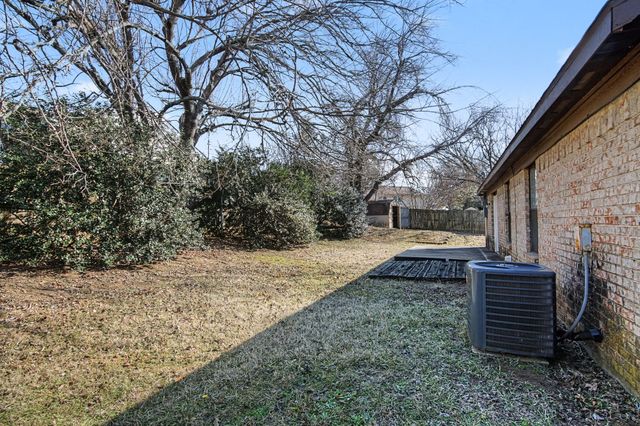 5001 Bama Drive, Arlington, TX 76017