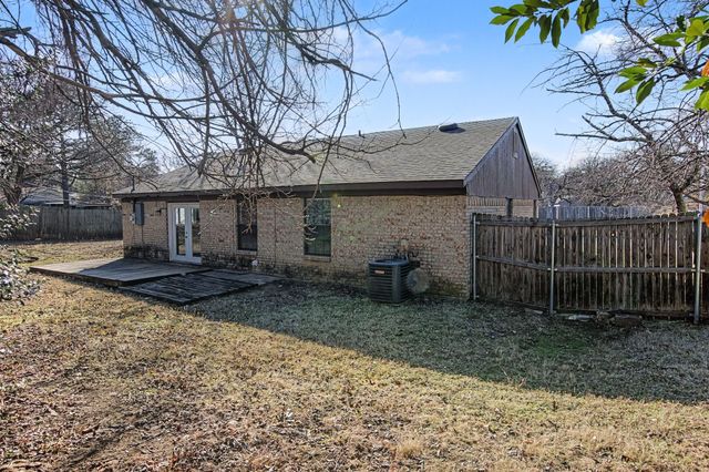 5001 Bama Drive, Arlington, TX 76017