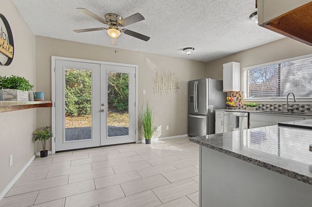 5001 Bama Drive, Arlington, TX 76017