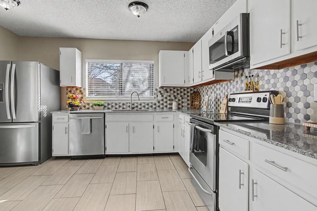 5001 Bama Drive, Arlington, TX 76017