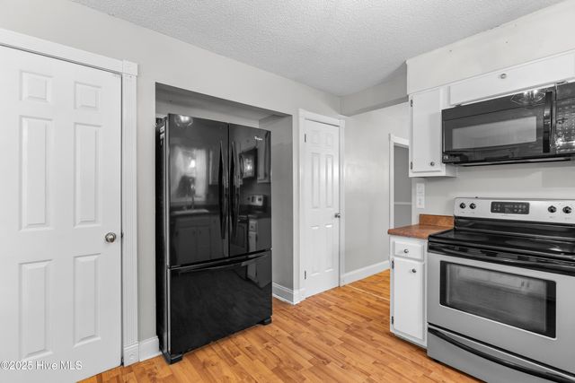 403 Scotsdale Drive, Jacksonville, NC 28546