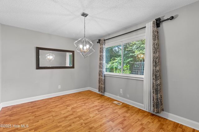 403 Scotsdale Drive, Jacksonville, NC 28546