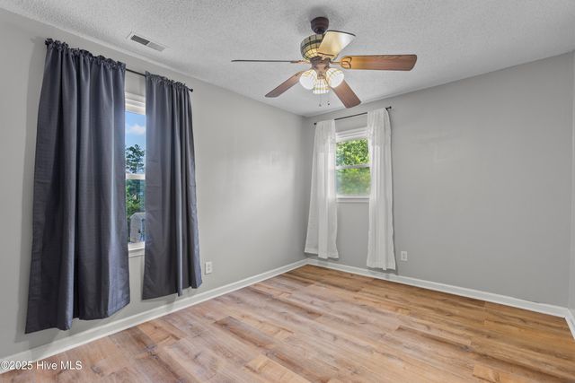 403 Scotsdale Drive, Jacksonville, NC 28546