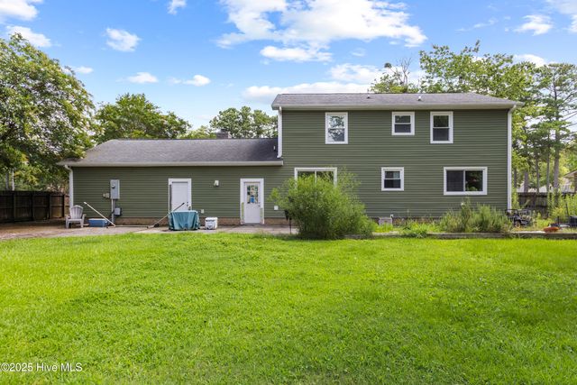 403 Scotsdale Drive, Jacksonville, NC 28546