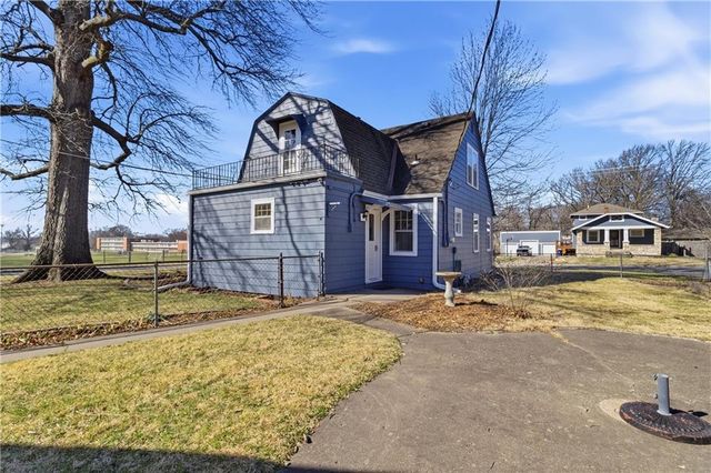 4771 Falmouth Street, Roeland Park, KS 66205