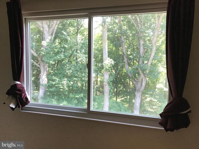 11120 LAKE BREEZE DR, North Potomac, MD 20878