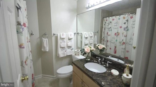 11120 LAKE BREEZE DR, North Potomac, MD 20878