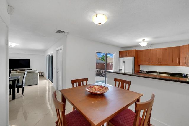 2938 SW 12 Street, Deerfield Beach, FL 33442