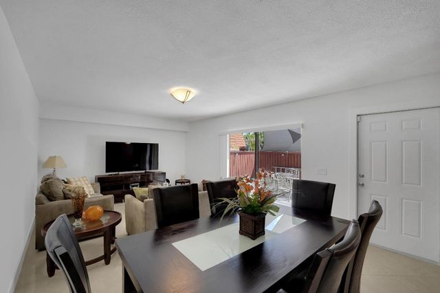 2938 SW 12 Street, Deerfield Beach, FL 33442