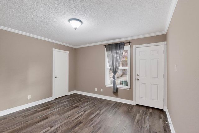 2200 E Trinity Mills Road 616, Carrollton, TX 75006