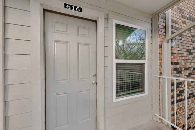 2200 E Trinity Mills Road 616, Carrollton, TX 75006