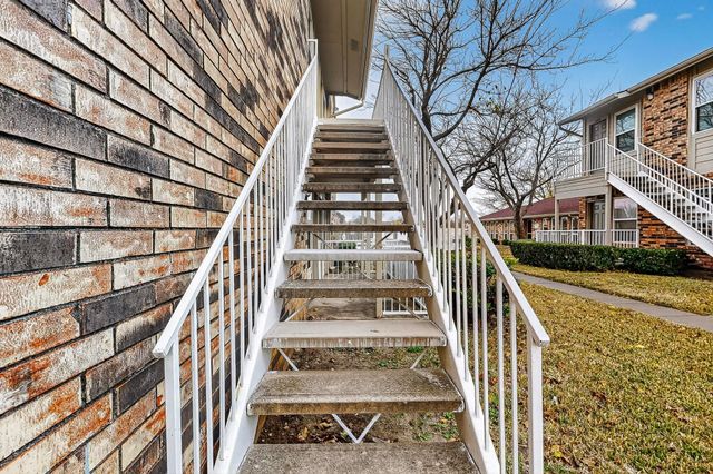 2200 E Trinity Mills Road 616, Carrollton, TX 75006