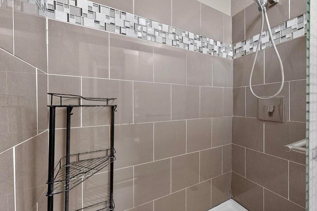 2200 E Trinity Mills Road 616, Carrollton, TX 75006