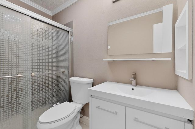 2200 E Trinity Mills Road 616, Carrollton, TX 75006