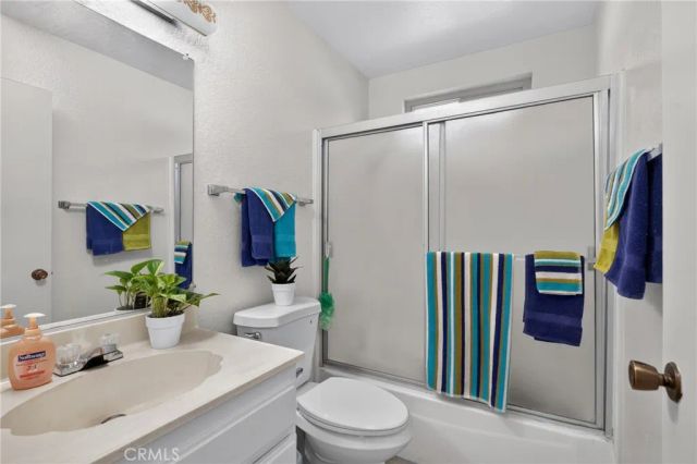 1228 Placer, Redlands, CA 92374