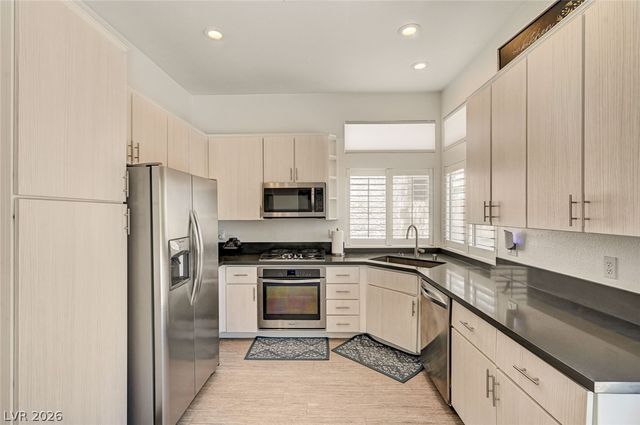 1728 Pacific Castle Place, Las Vegas, NV 89144
