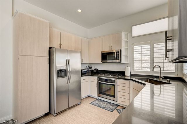 1728 Pacific Castle Place, Las Vegas, NV 89144
