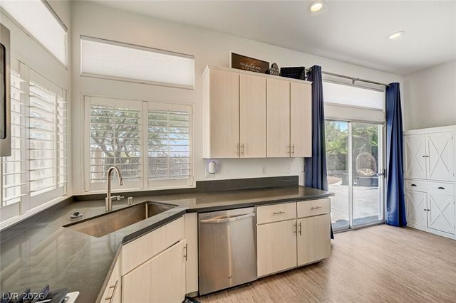 1728 Pacific Castle Place, Las Vegas, NV 89144