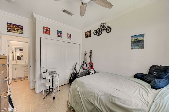 1728 Pacific Castle Place, Las Vegas, NV 89144