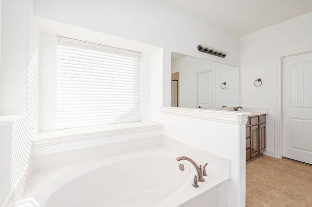 1808 Watermark Lane, Wylie, TX 75098