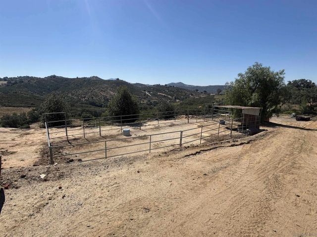 19987 Sunset Oaks Dr, Ramona, CA 92065