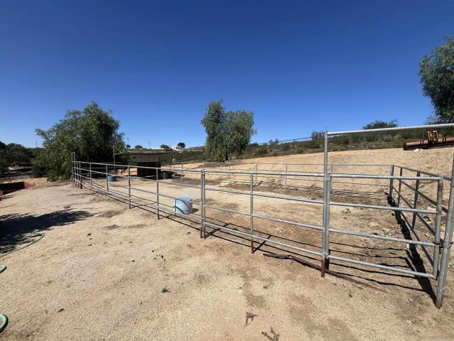 19987 Sunset Oaks Dr, Ramona, CA 92065
