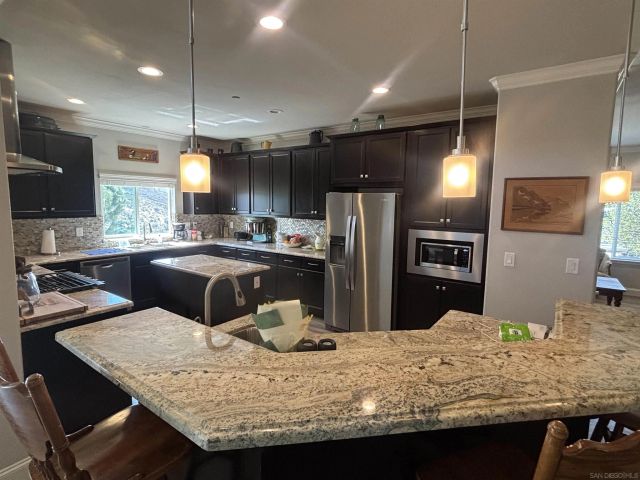19987 Sunset Oaks Dr, Ramona, CA 92065
