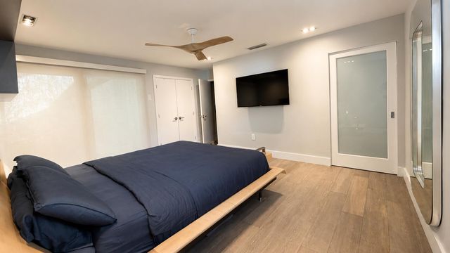2571 TIGERTAIL Avenue, Miami, FL 33133