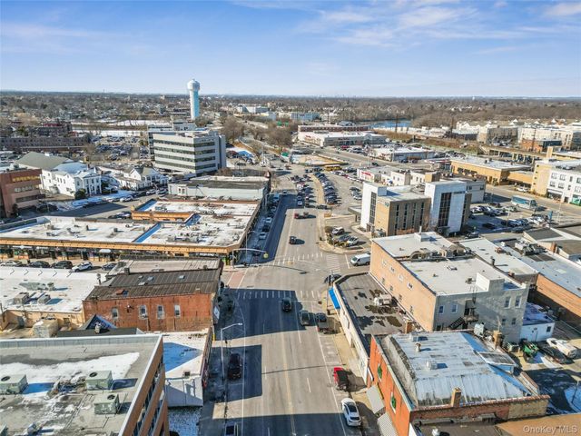 228 Merrick Road, Rockville Centre, NY 11570