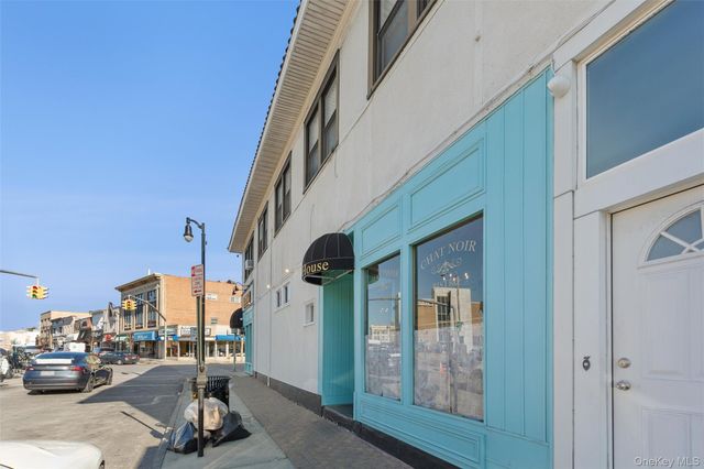 228 Merrick Road, Rockville Centre, NY 11570