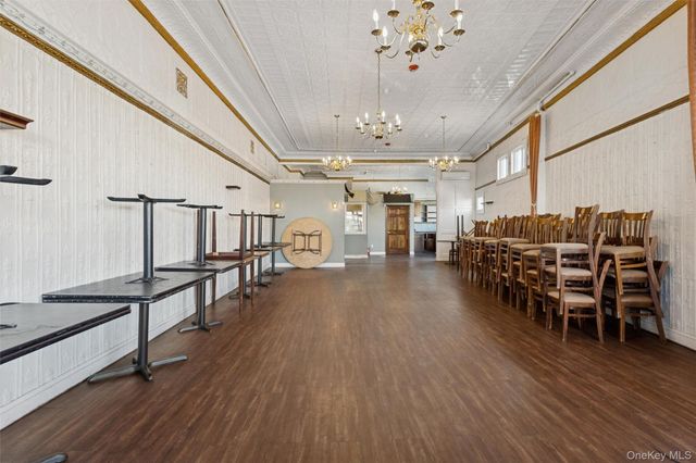 228 Merrick Road, Rockville Centre, NY 11570