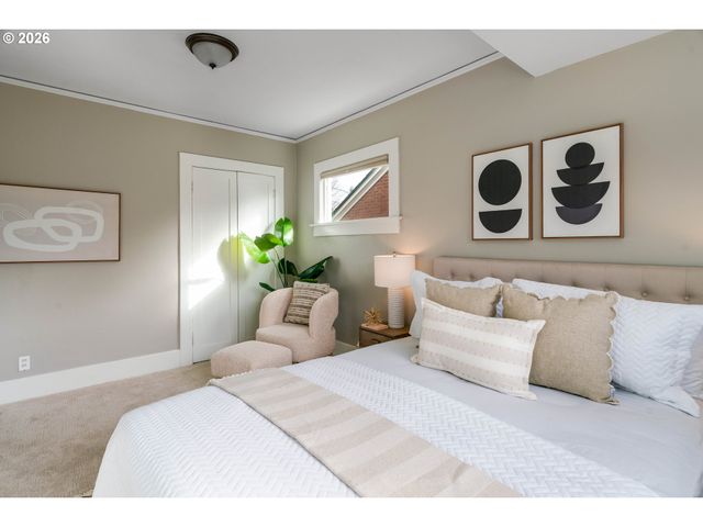 6010 Se WOODSTOCK Blvd, Portland, OR 97206