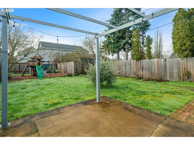 6010 Se WOODSTOCK Blvd, Portland, OR 97206