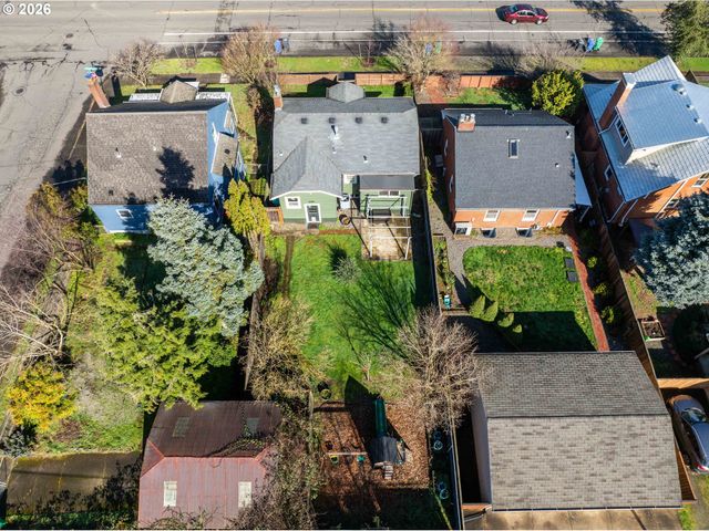 6010 Se WOODSTOCK Blvd, Portland, OR 97206