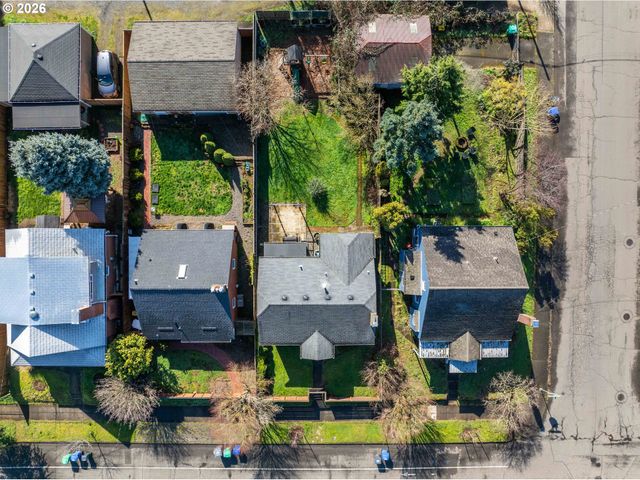 6010 Se WOODSTOCK Blvd, Portland, OR 97206